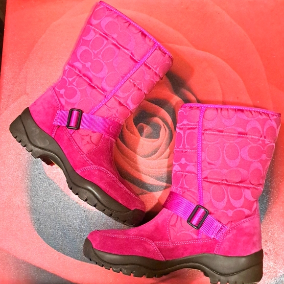 Coach Boots - Picture 2 of 10